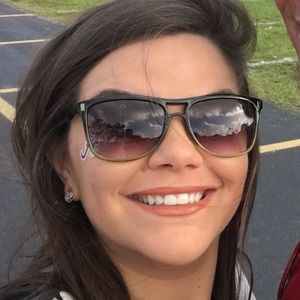 Meet your Posher, Casey